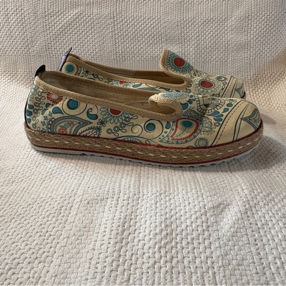Goby Red, Off White & Blue Floral Boho Slip On Espadrille Loafer Flats Size 38 - Picture 6 of 10